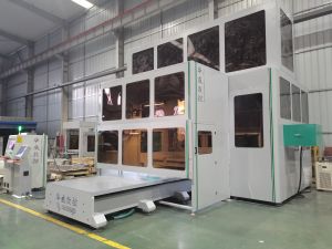 六盘水全封闭五轴模具加工中心